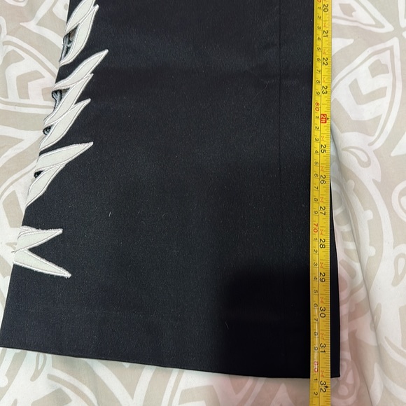 Cache Pants - Picture 9 of 10